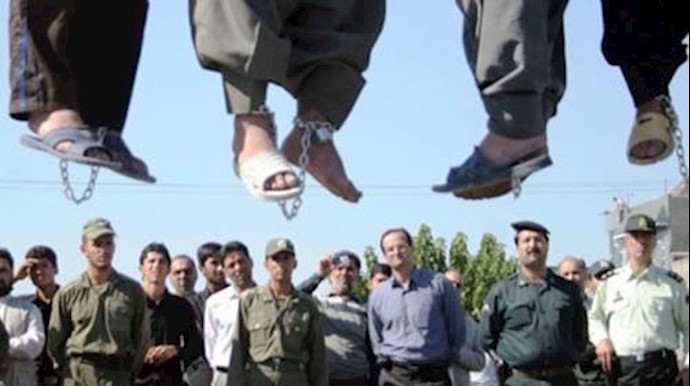 Iran: The clerical regime hanged 4 prisoners in Isfahan
