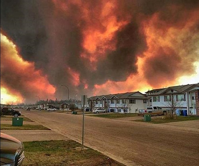 Canada: Massive wildfire in the heart of oil land, evacuation of thousands by air