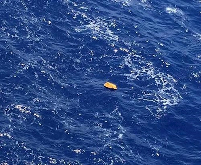 Egypt Air jet missing after mid-air plunge, Greeks find floating objects