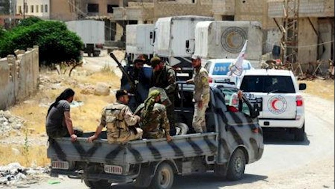Syria: Barrel bombs hit Daraya hours after it sees first food aid since 2012