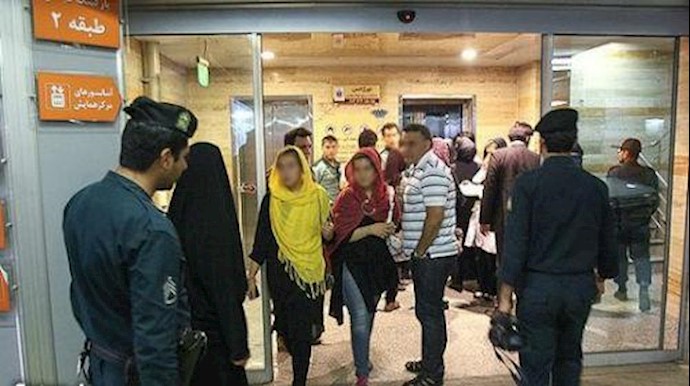 Tehran: Shopkeepers join the women in protest against ‘morality police’