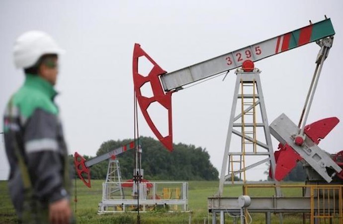 Oil prices fall due to stronger dollar