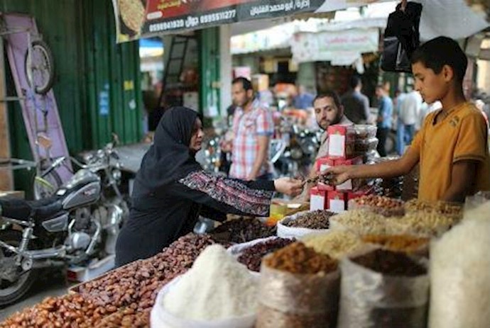 The holy month of Ramadan and fasting begins around the Muslim world