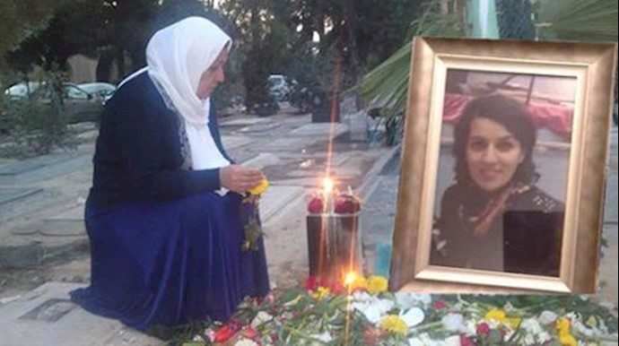 Iran political prisoner receives support of the mother of a slain Iranian dissident