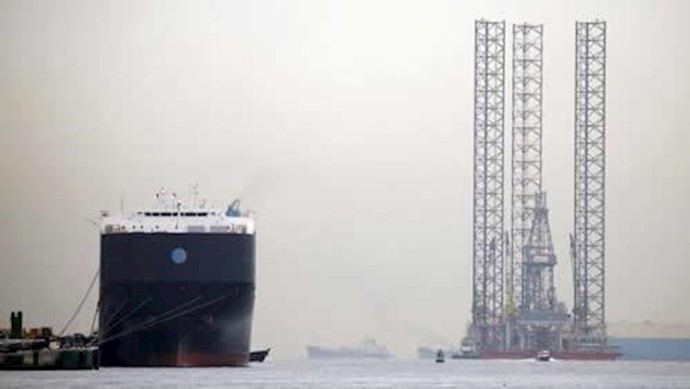 Crude Oil Prices fall to near three-month lows, Brent trading under $45