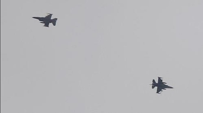 Syria warplane crashes near the capital, pilot captured by rebels