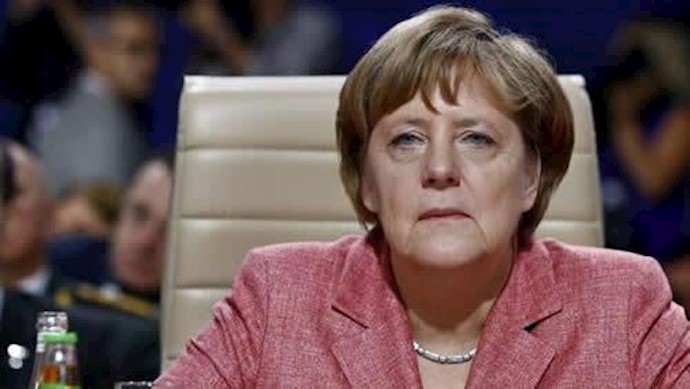 Angela Merkel expects UK to launch formal EU exit talks after new PM chosen