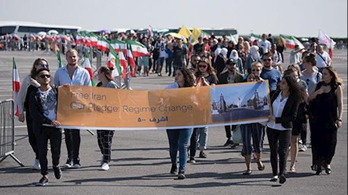 Paris, A wave after wave of people are joining the Grand Iranian Gathering in Paris