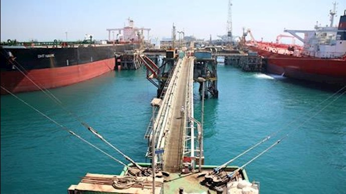 Oil price falls on glut fears