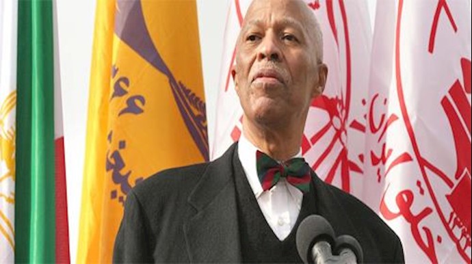 American expert on Iran praises “Iran Freedom” rally in interview