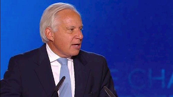 Future Iranians will remember those who stood in Camp Liberty, Senator Robert Torricelli said