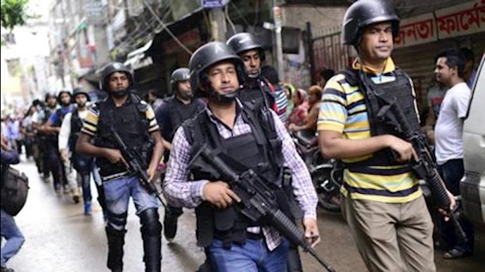 Bangladesh police kill suspect associated with cafe attack