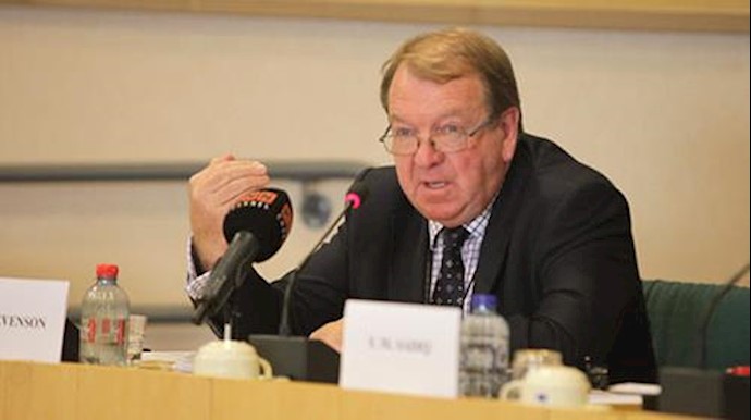 Struan Stevenson praises Mahmoud Abbas for meeting Iran opposition leader