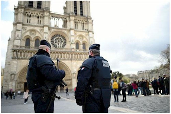 Paris Police Find Car Loaded With Gas Cylinders Near Notre Dame Cathedral