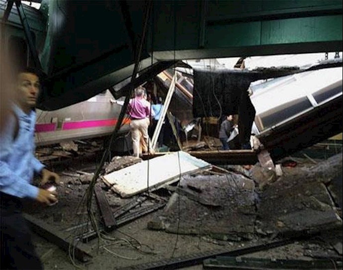 Videos; New Jersey train crash in station kills one, injures more than 100