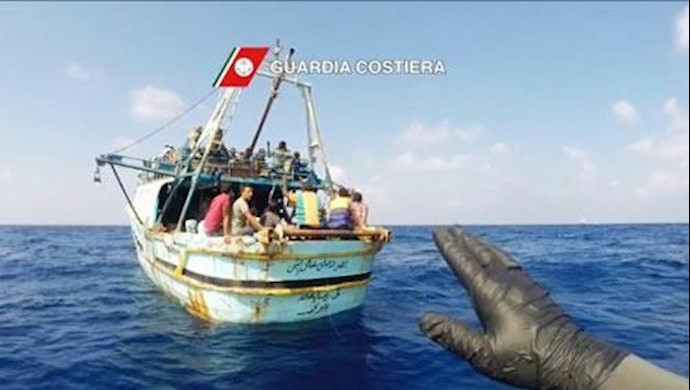 Rescuers recover 15 dead migrants off Italy