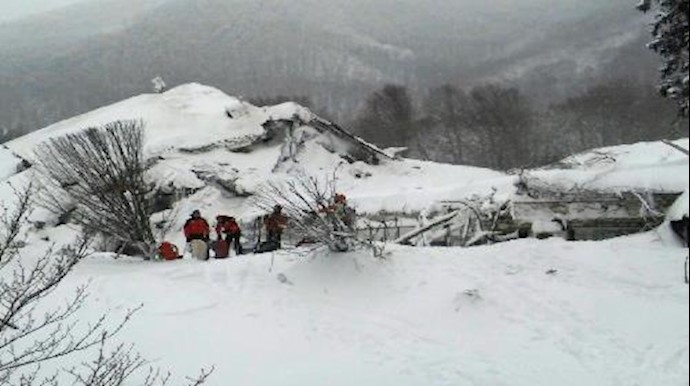 Rescuers vow to keep searching for Italy avalanche survivors