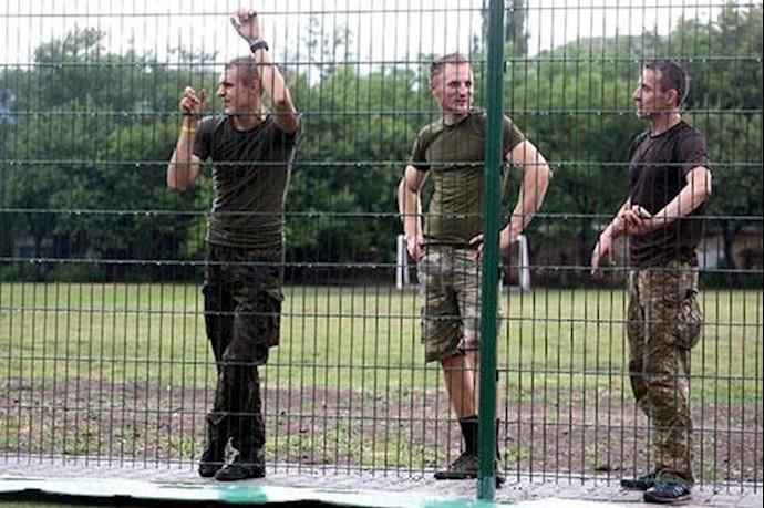 Ukraine army and rebels say new truce in east disrupted