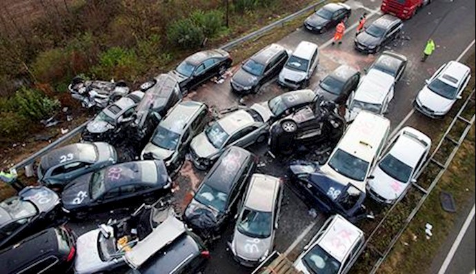 19 dead in multiple-vehicle collision in Ecuador