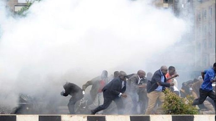 Kenya election: Police clash with opposition supporters