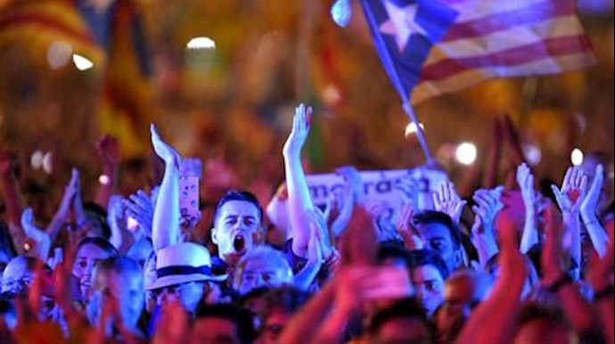 Catalan leader ‘won’t give up’ as police seal off polling stations