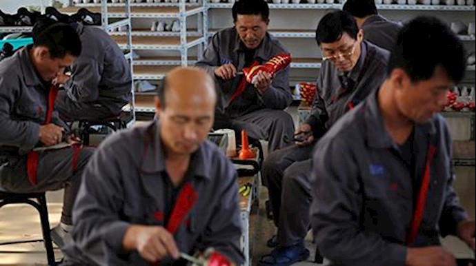 As sanctions bite, North Korean workers leave Chinese border hub