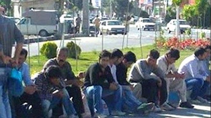 The unemployment rate in Iran has been risen by 60%