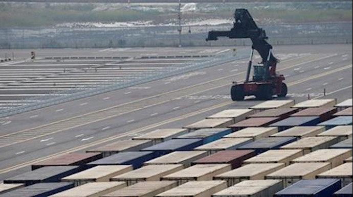 South Korea economy on rising tide as exports boom, inflation moderate