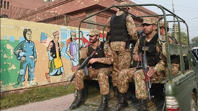 Pakistan army’s role in focus as Islamists end blasphemy blockade