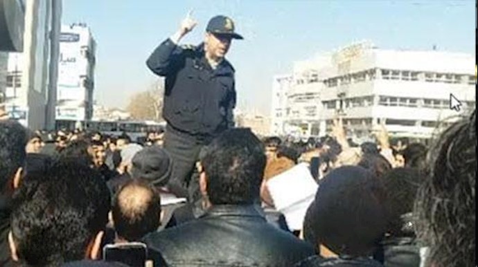  'Thousands demonstrate in Mashhad saying Death to the Dictator'