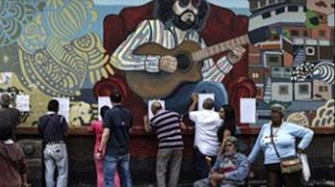 Venezuela’s Maduro bans opposition parties from presidential vote