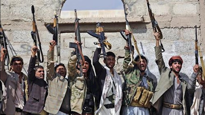 Houthis seize and detain bank accounts of 1,223 Yemeni officials and citizens