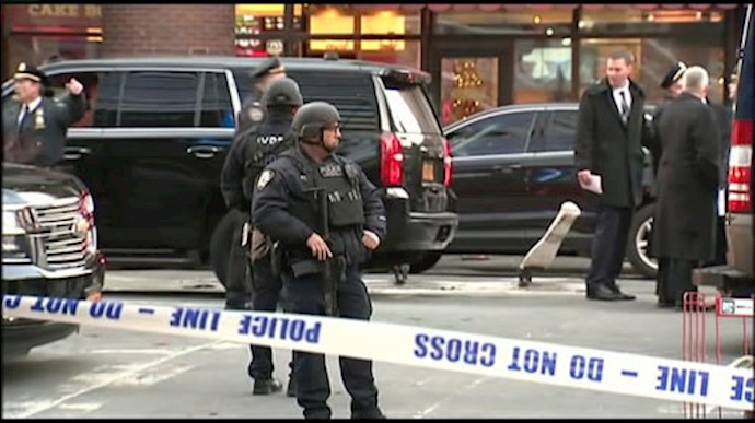 Explosion near NYC’s Port Authority injures 1; suspect in custody