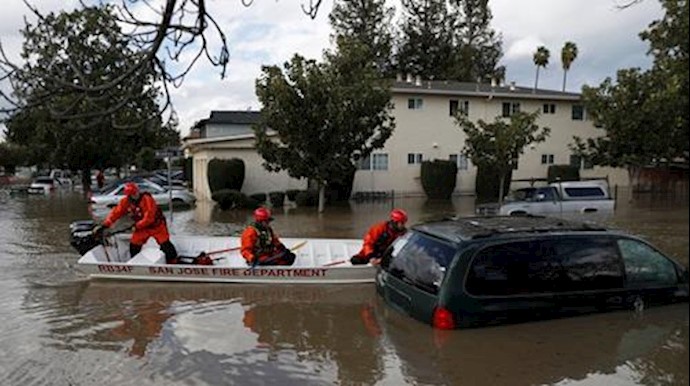Flood waters force thousands from homes in Northern California
