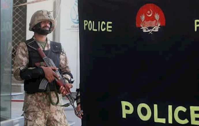 Bomb kills at least 10 in shopping district in Pakistan’s Lahore