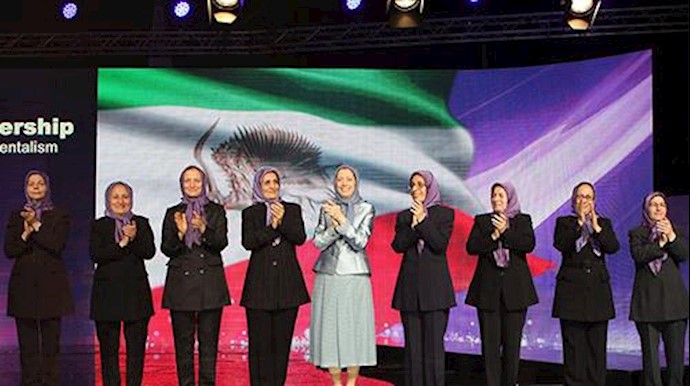  'Women of the Iranian Resistance, a line stretch to Tehran'