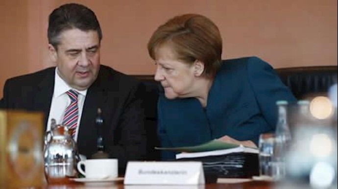Merkel and Gabriel say respect right of Turks to decide on constitution