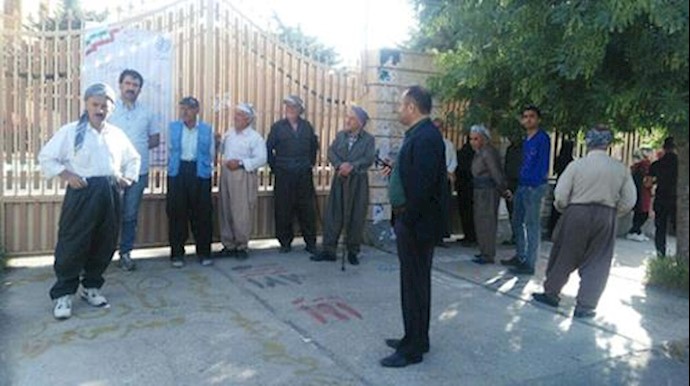  'The voters' apathy is quite obvious and people have decided largely to stay home on the election day. 
'