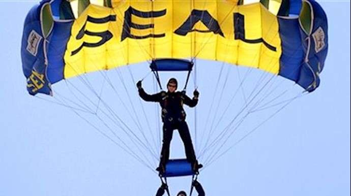 U.S. Navy skydiver killed in parachuting accident in New York Harbor