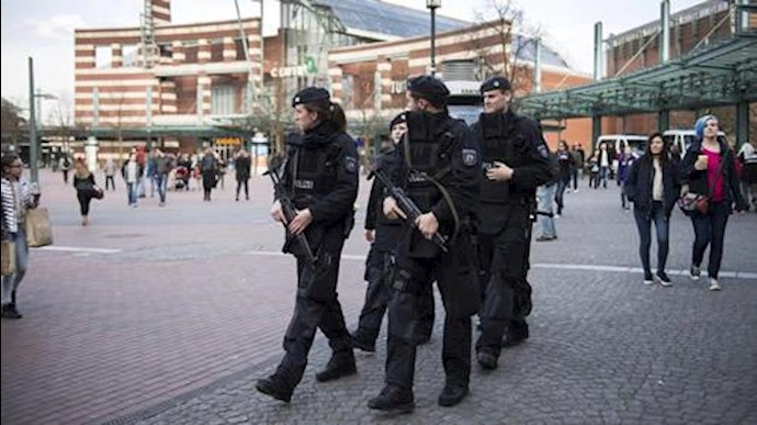 Police carry out anti-ISIS raids across Germany