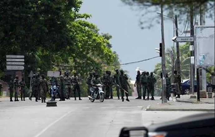Mutinous soldiers cut off Ivory Coast’s second city