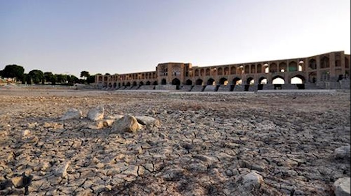 Iran: A Major River’s Bed in Central Iran Dried out Again