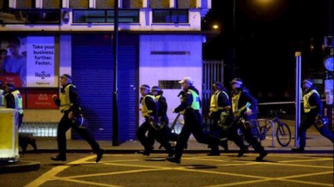 Militants plow van into London Bridge crowd, stab revelers, killing six