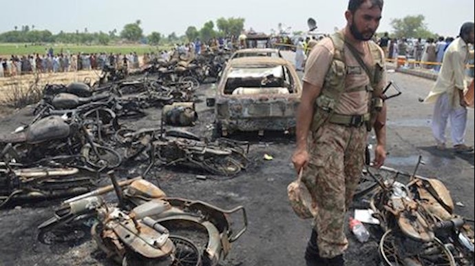 Video: Overturned oil tanker explodes in Pakistan, killing 148