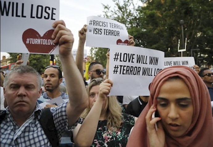 UK police: Mosque attack suspect held on terror charges