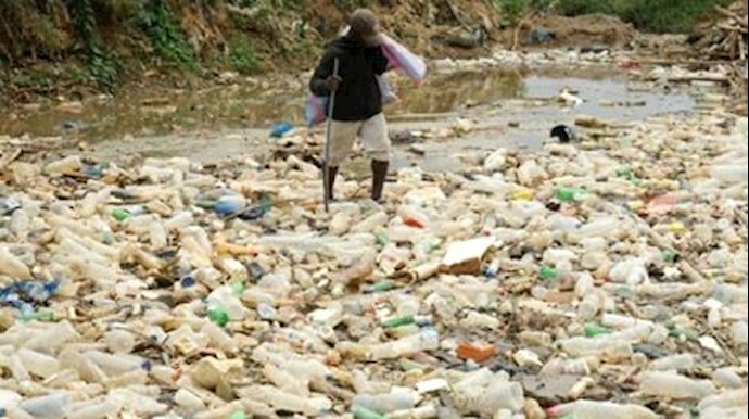 Billions of tons of waste creating a ‘plastic planet’, scientists warn