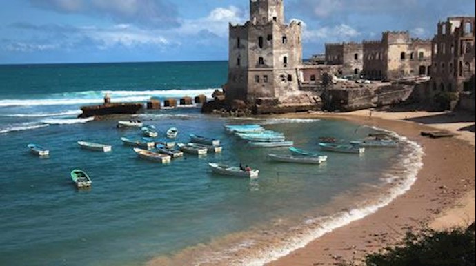 A car bomb blast in Somalia’s capital has killed at least 5