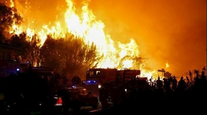 Video: Hundreds battle wild fires across southern France