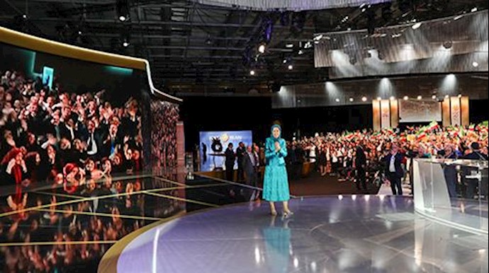  'Maryam Rajavi speaks at the Greand Gathering in Paris'