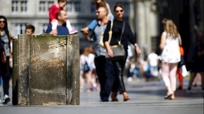 Cologne Cathedral Walled off in Post-Barcelona Security Rethink